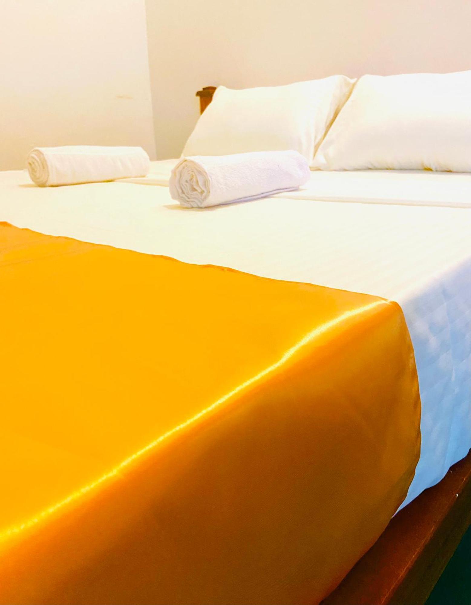 Marina Way Hotel 阿鲁甘湾 外观 照片