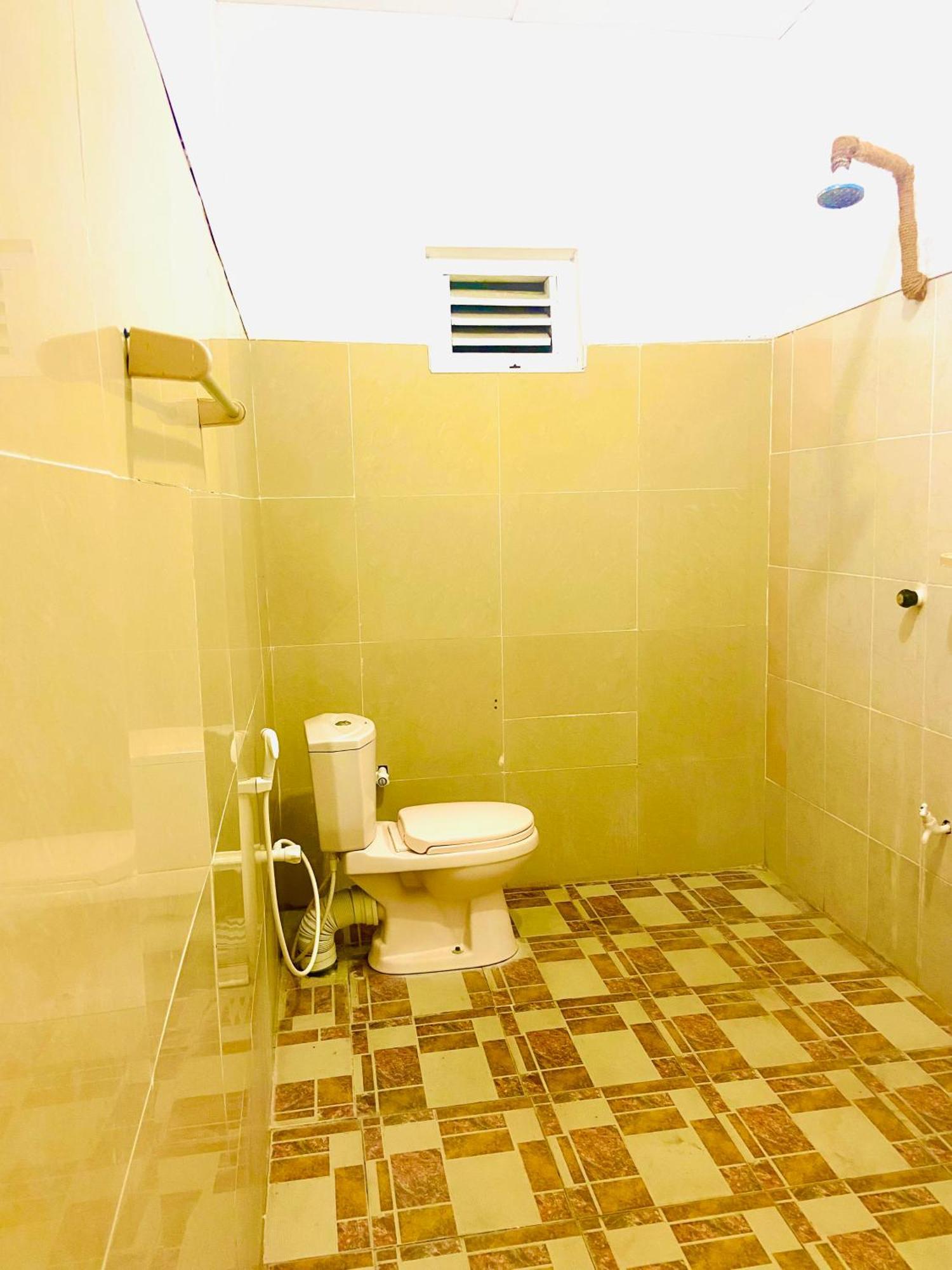 Marina Way Hotel 阿鲁甘湾 外观 照片