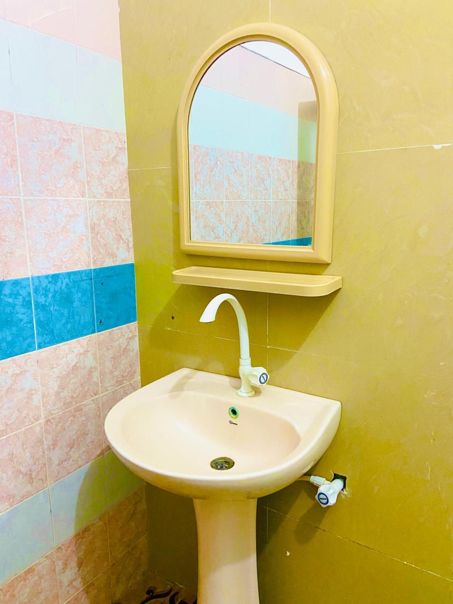 Marina Way Hotel 阿鲁甘湾 外观 照片